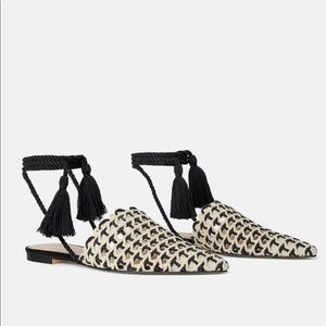 FLAT WOVEN MULES